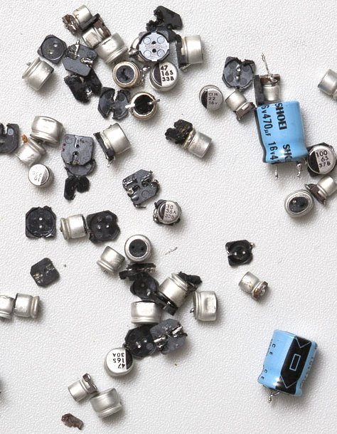 elcos_desoldered.jpg elcos_desoldered.jpg